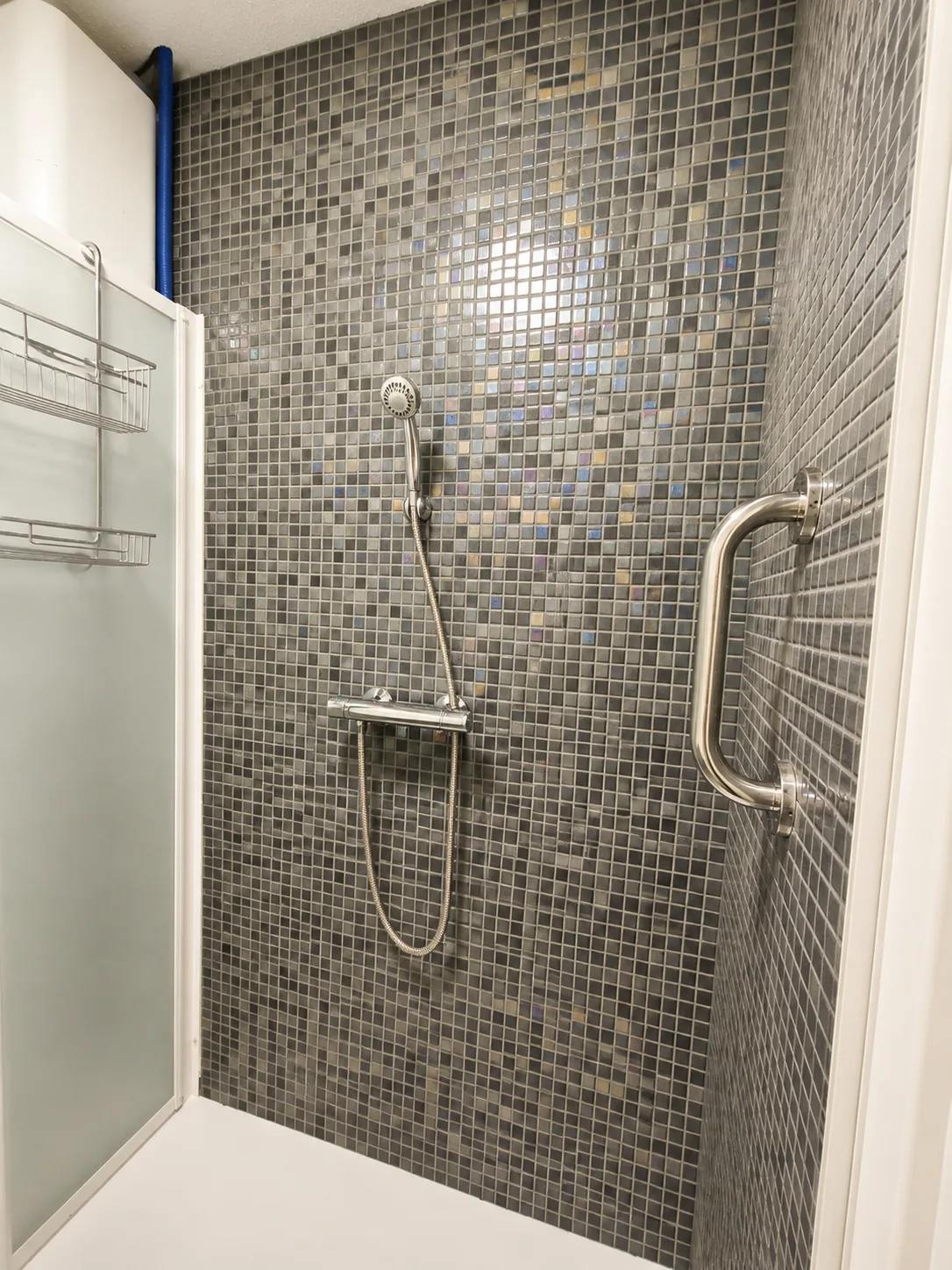 Rive Bleu — T3 avec loggia & box